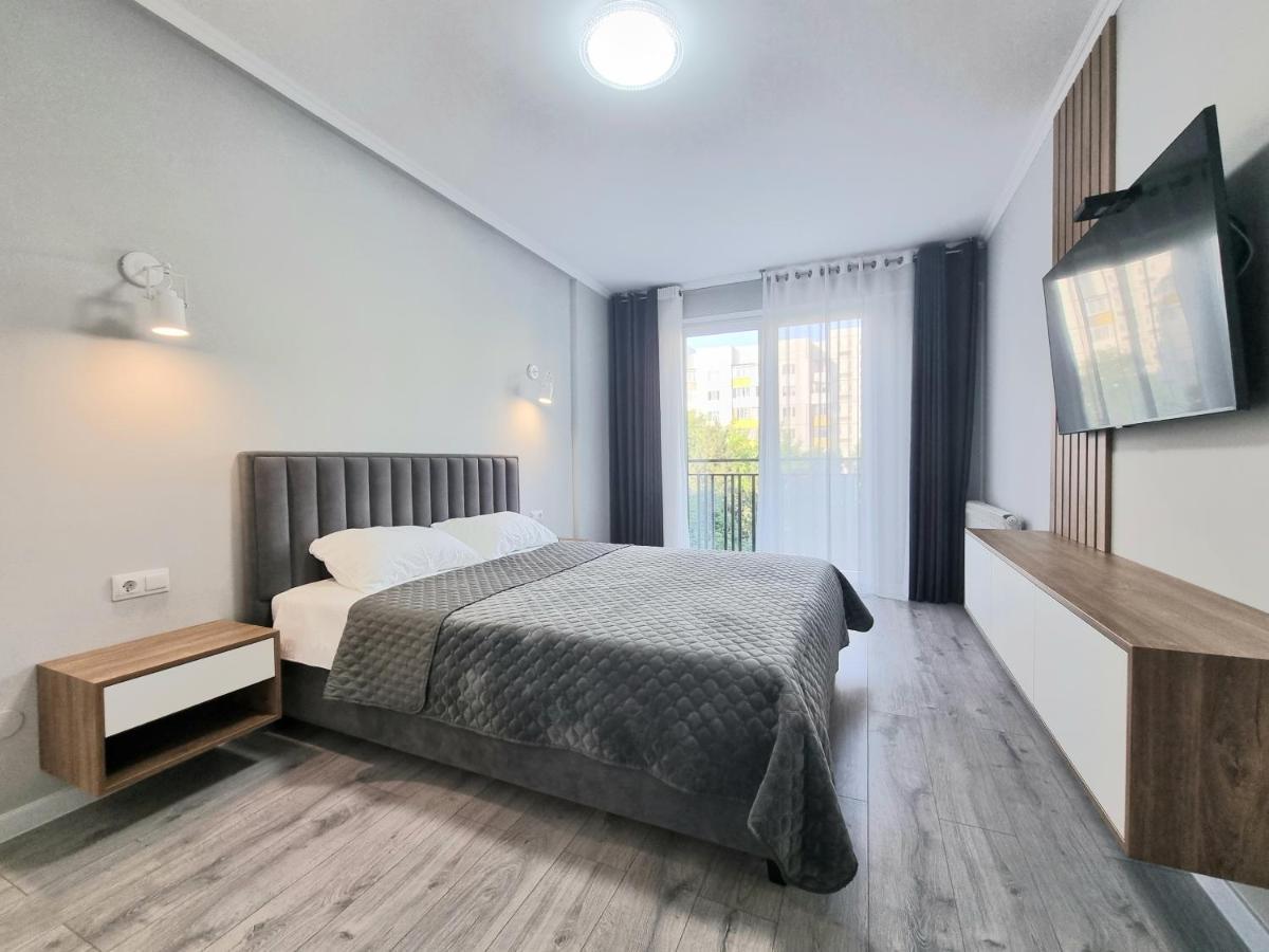 Center, Albisoara Str., 1Bedroom And Living With Balcony Кишинёв Экстерьер фото