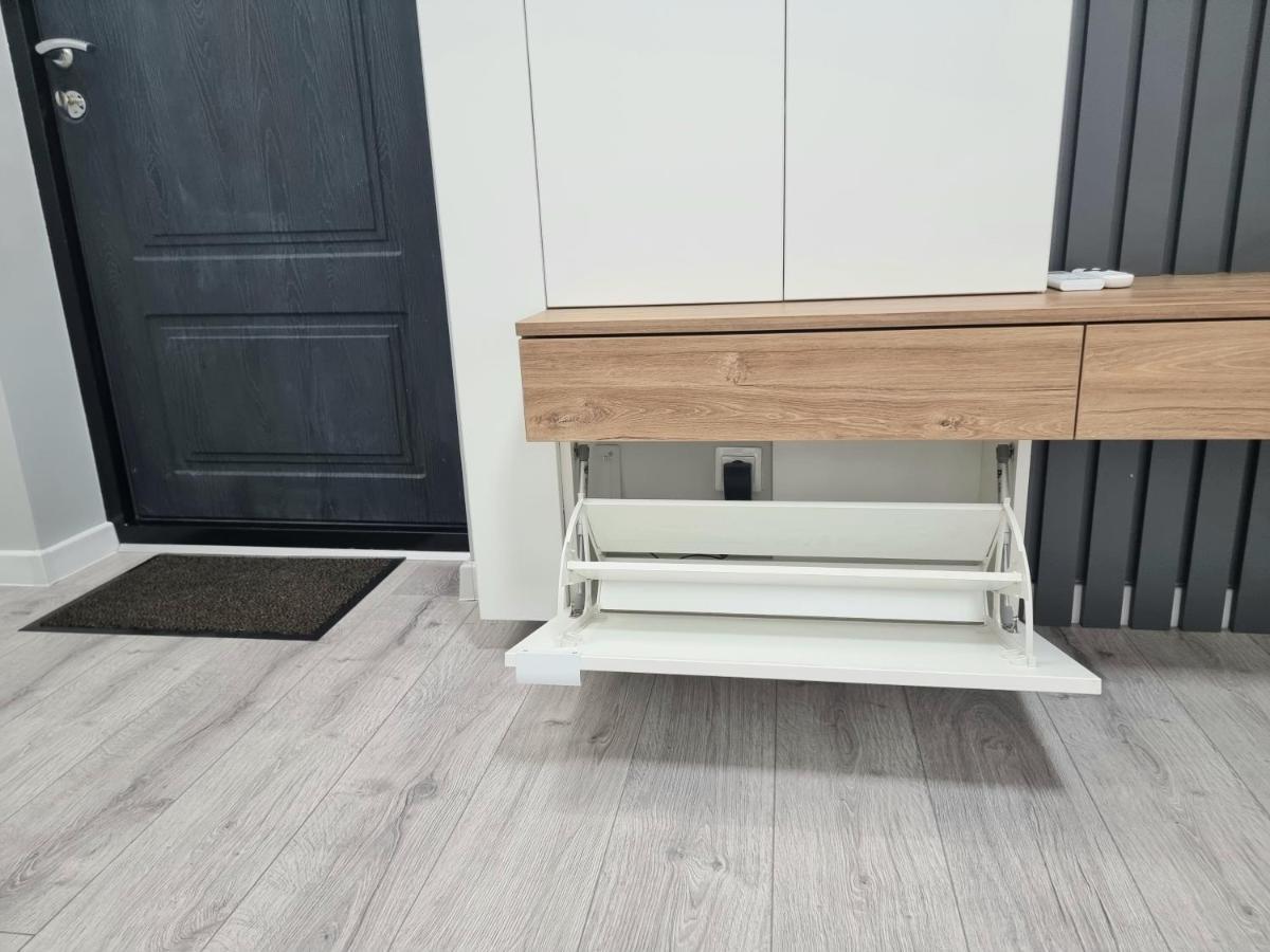 Center, Albisoara Str., 1Bedroom And Living With Balcony Кишинёв Экстерьер фото
